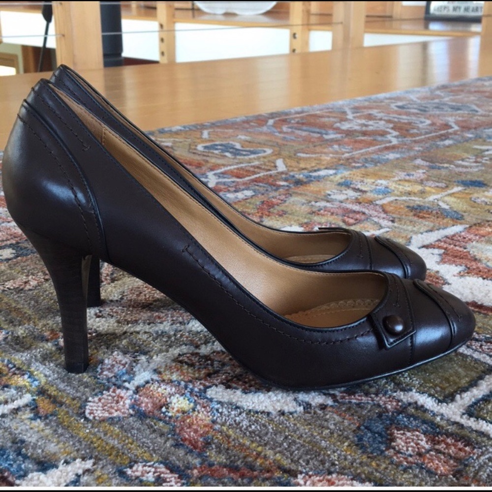 Brooks Brothers 🆕 Leather Pumps